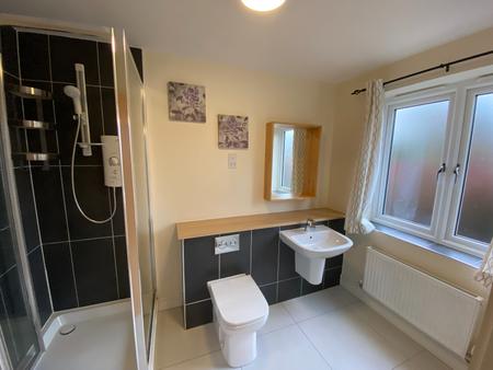 Flat Technology Drive in Rugby