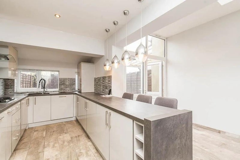 Room Elizabeth Road in Greater London