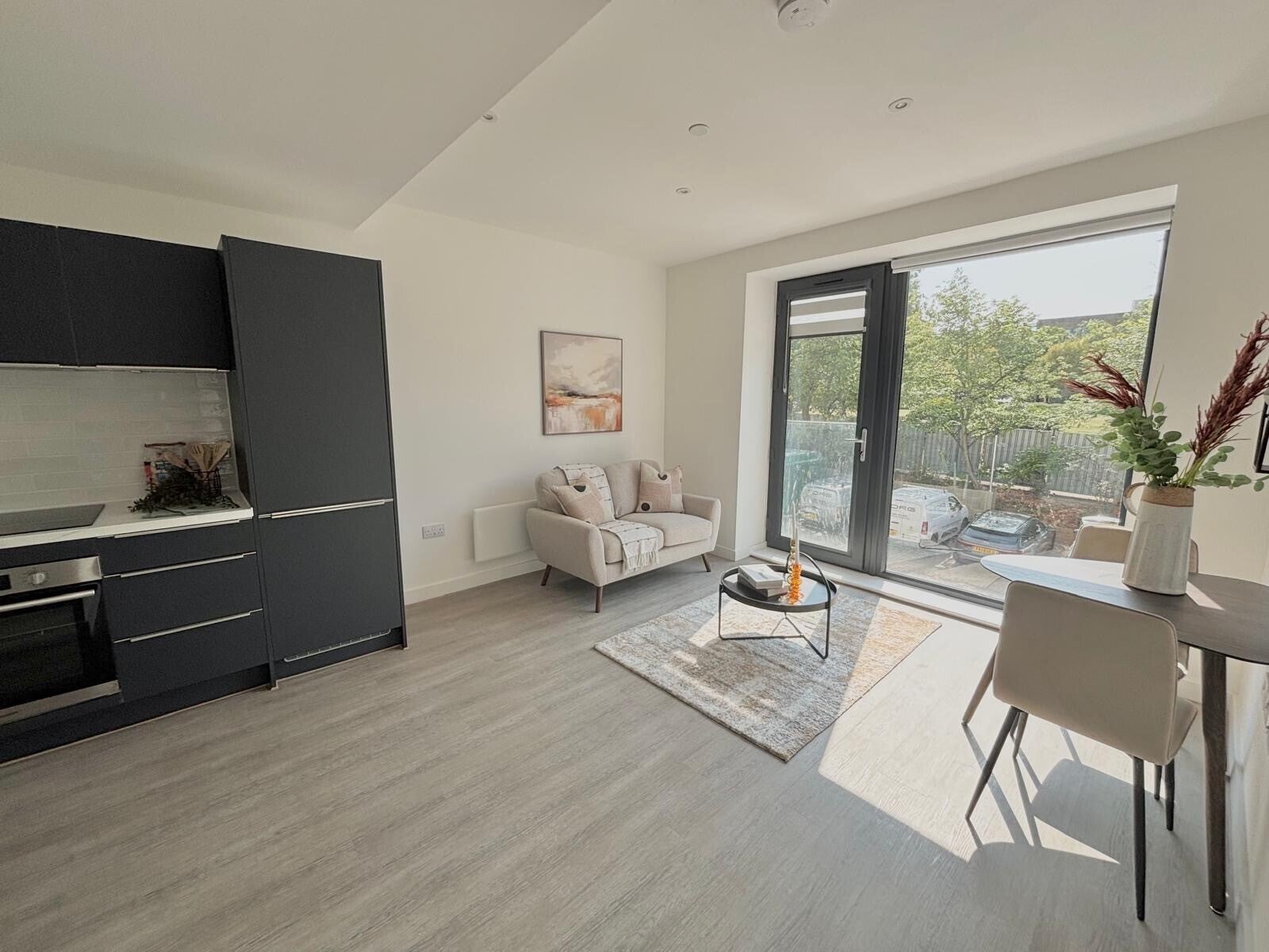 Flat Silbury Boulevard in Milton Keynes