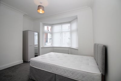 Room West Crescent in Darlington