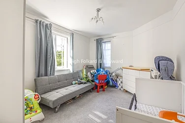 Flat Lyttelton Road in Greater London