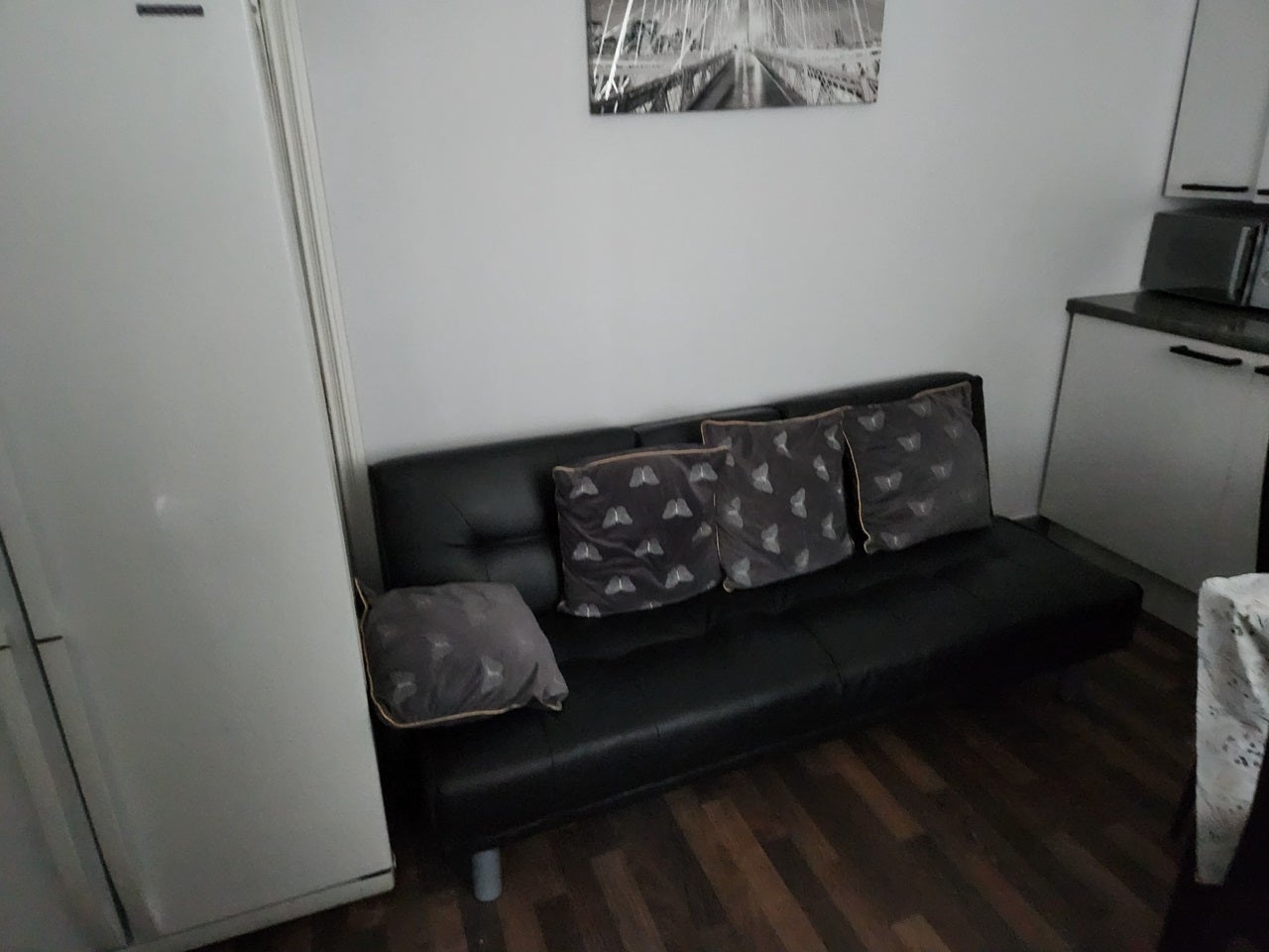 Room Thackray Street in Calderdale
