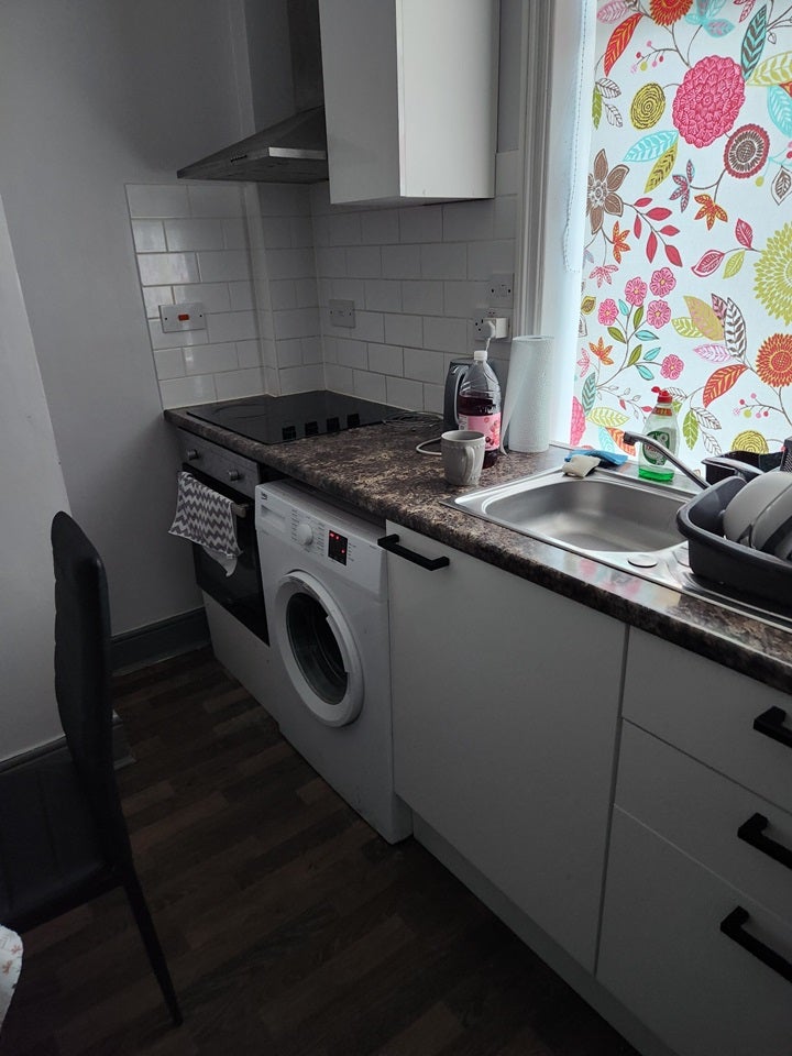 Room Thackray Street in Calderdale