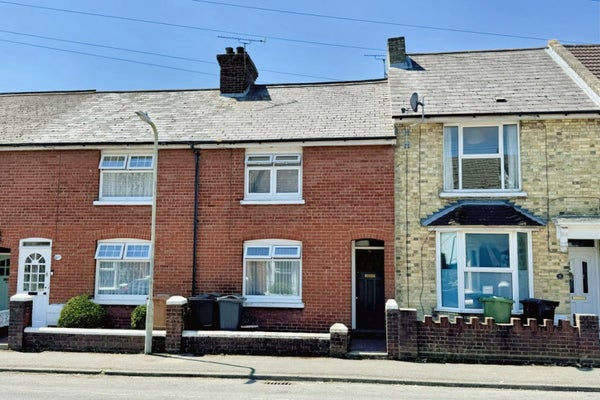 Flat New Street in Ashford