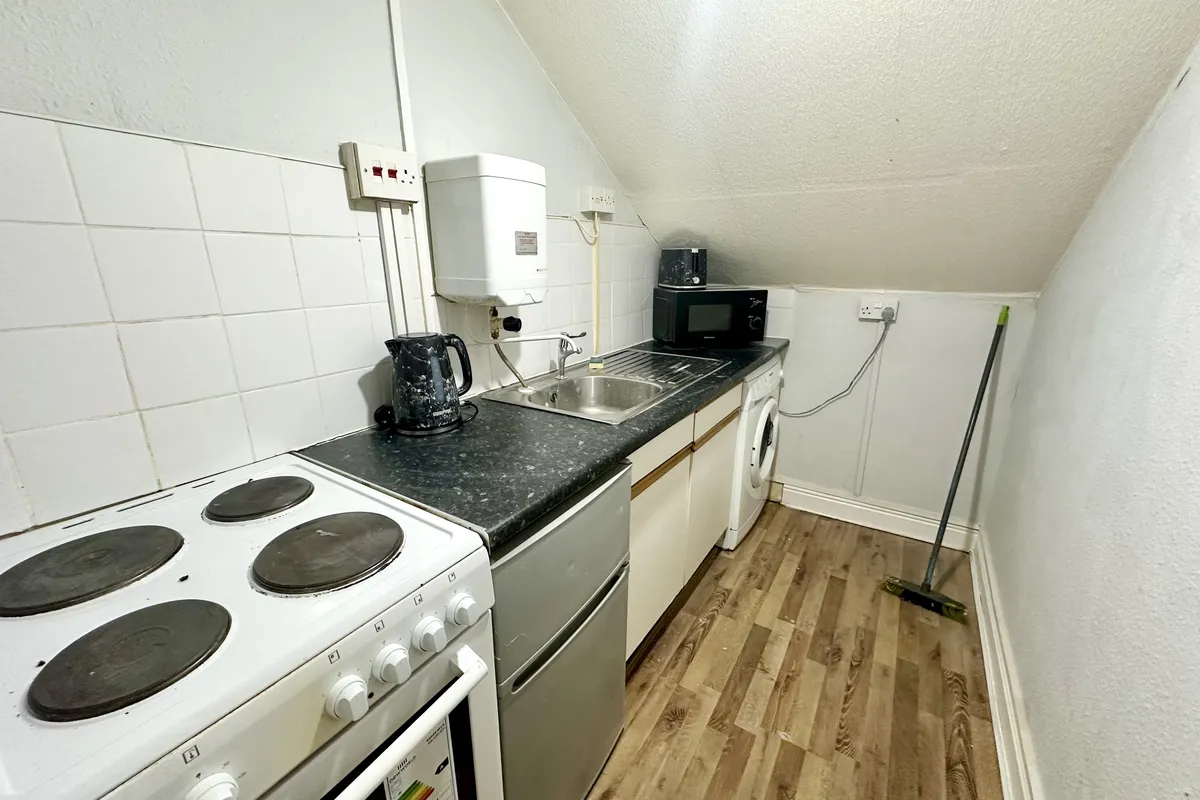 Flat Back Middleton View in Leeds