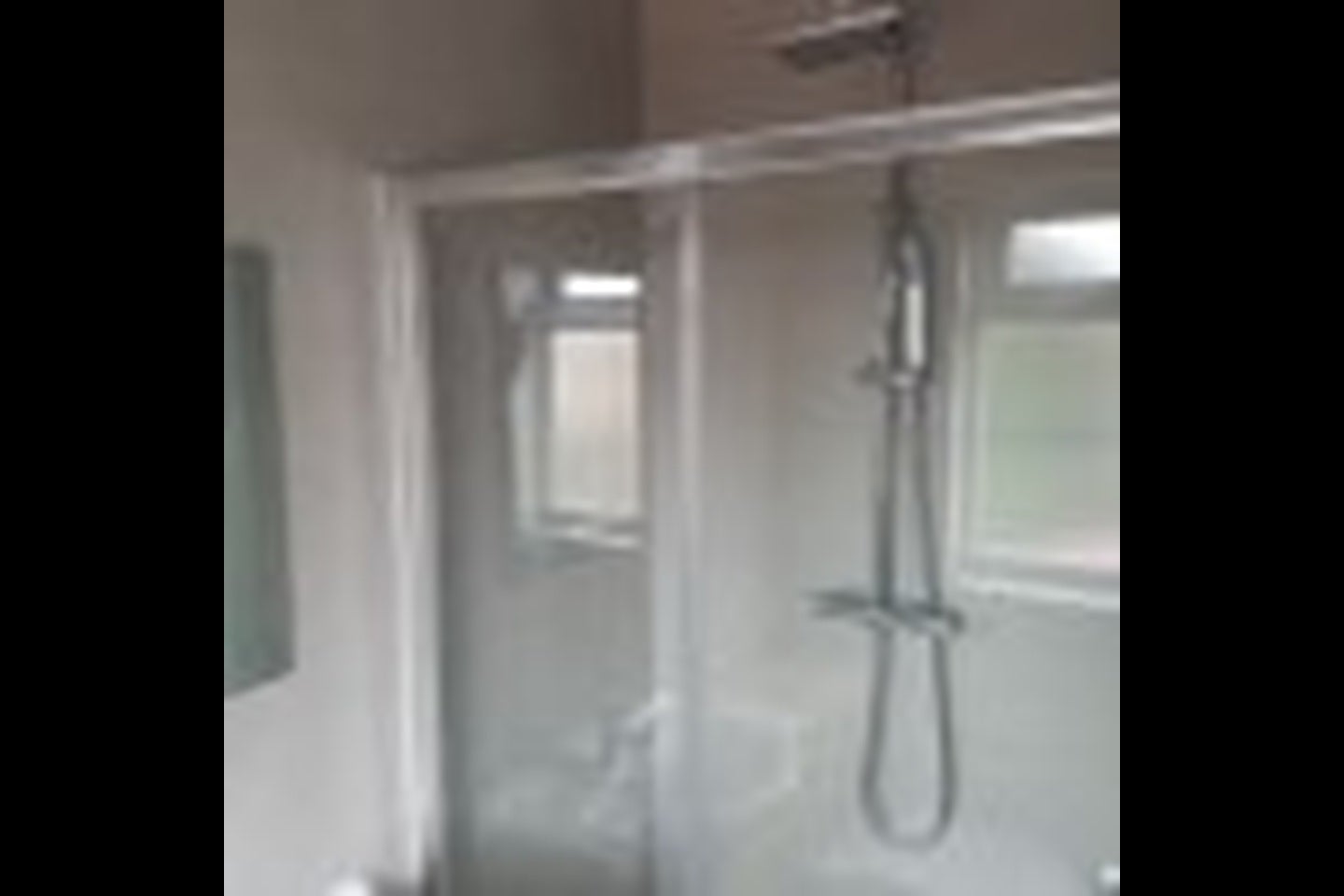 Room Lansdowne Road in Greater London