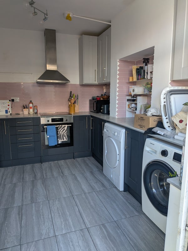 Room Higham Street in Greater London