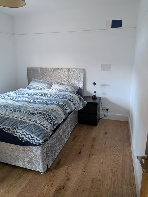 Room Higham Street in Greater London