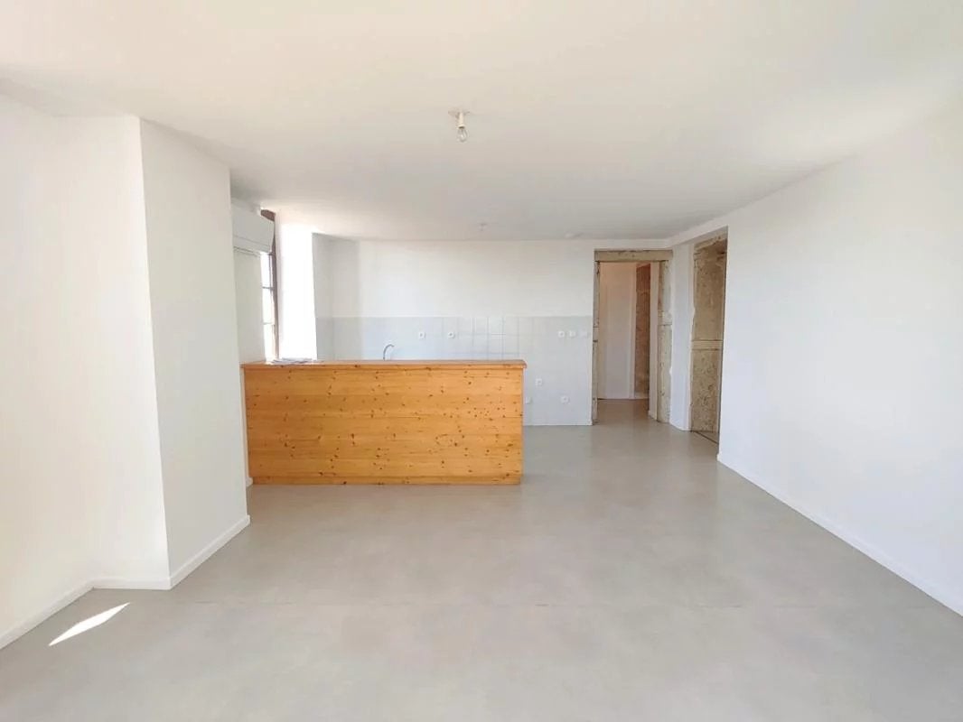Flat Impasse de la Mairie in Annoisin-Chatelans