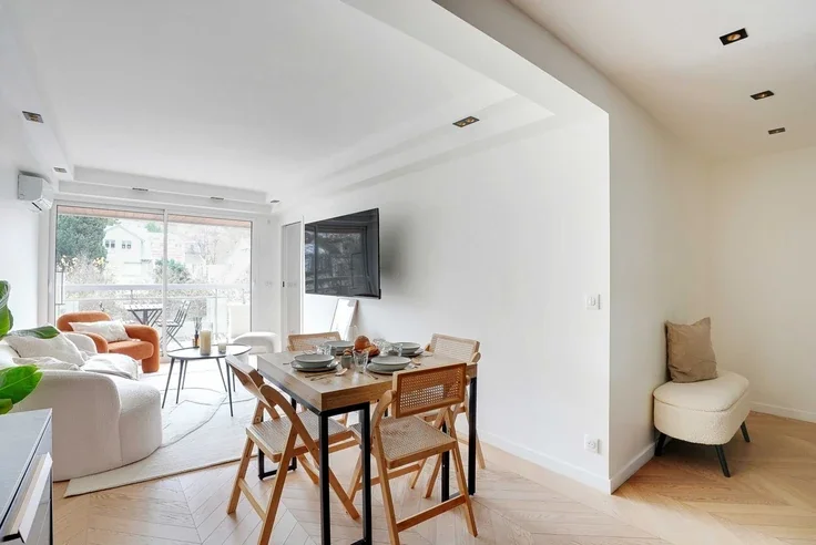 Appartement Rue Merlin de Thionville à Suresnes
