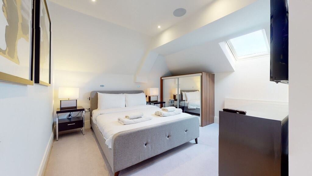 Flat Rainville Road in Greater London