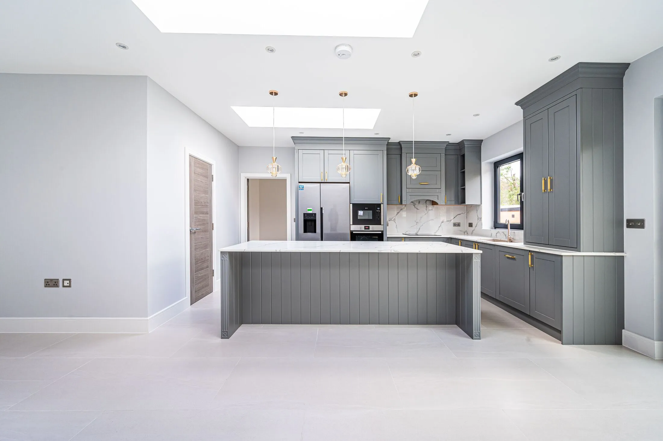 House Ashdale Grove in Greater London