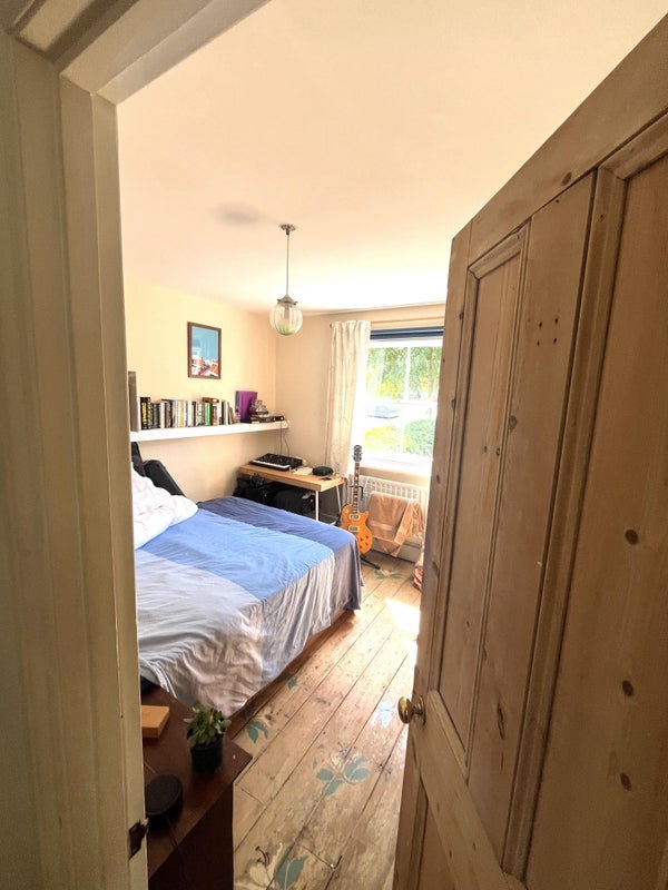 Room Crofton Road in Greater London