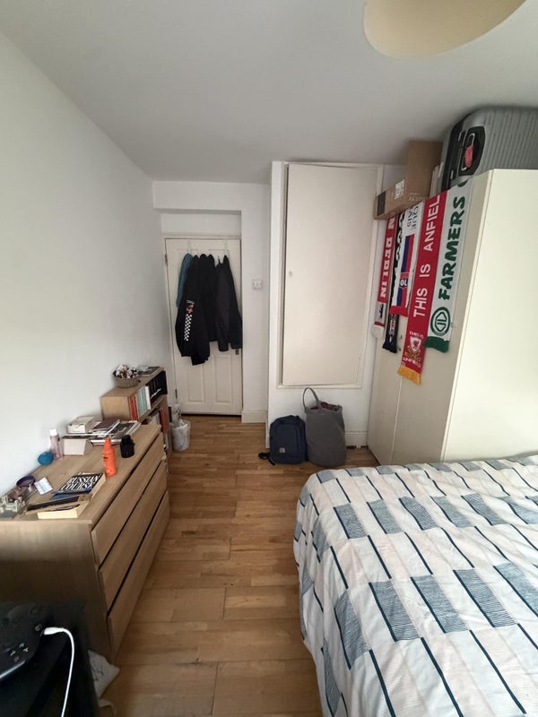 Room Carnegie Street in Greater London