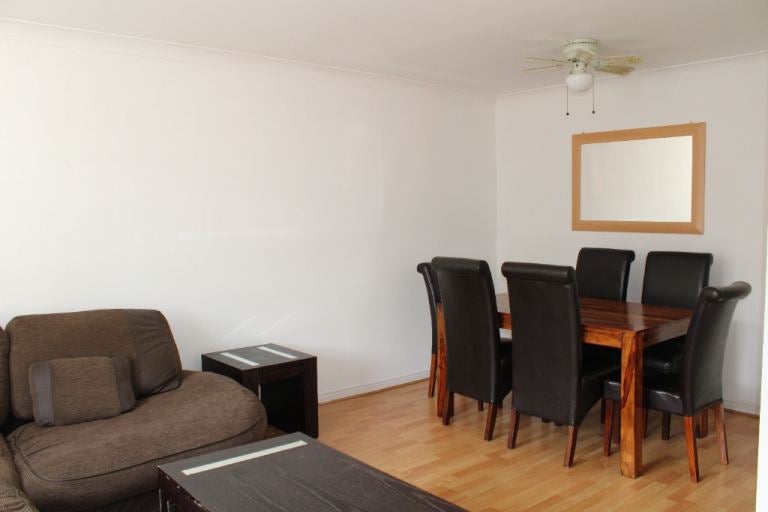 Flat Restalrig Road South in City of Edinburgh