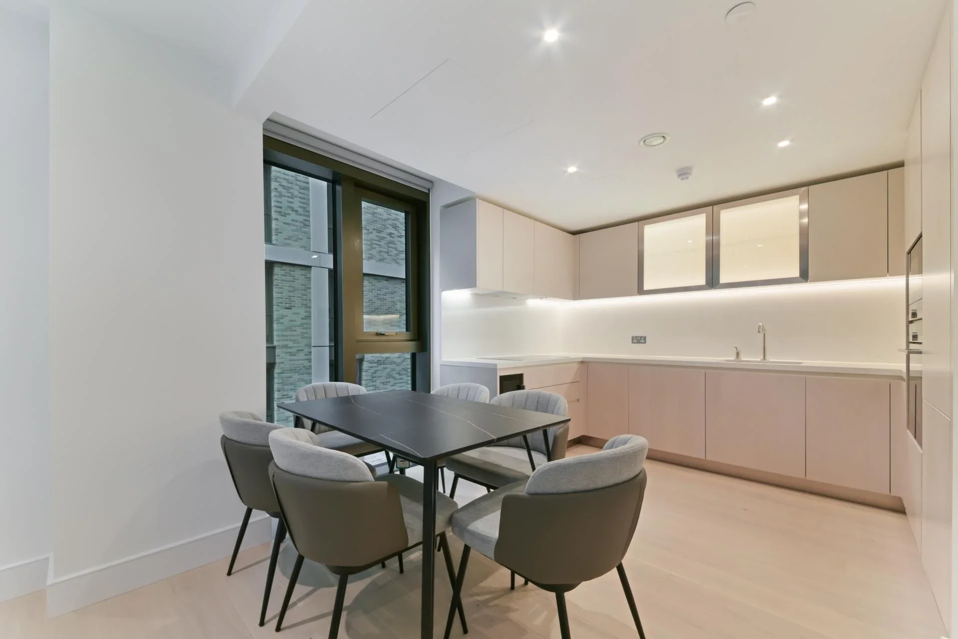 Flat Palmer Road in Greater London