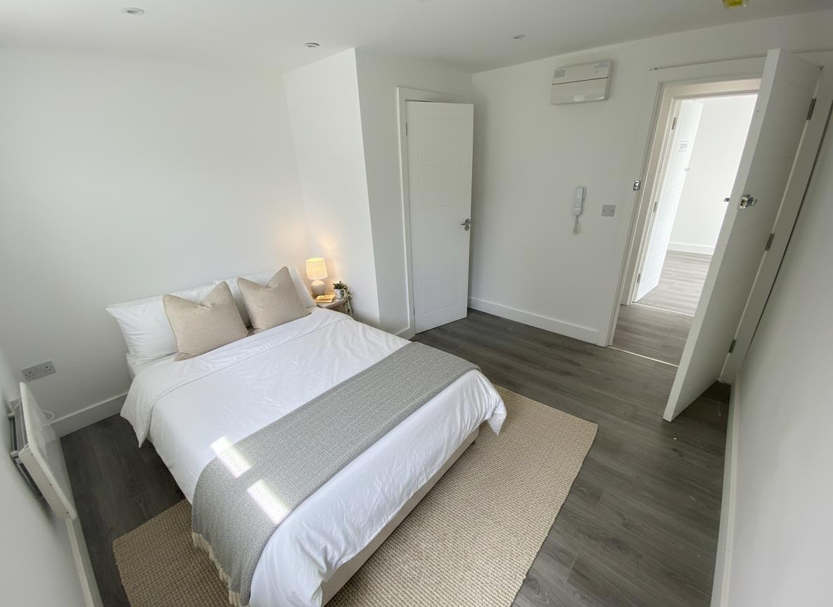 Room Brow Crescent in Greater London