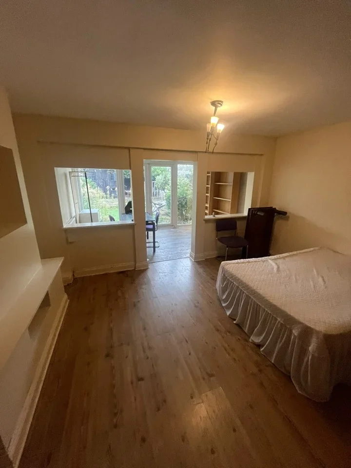 Room Whybridge Close in Greater London