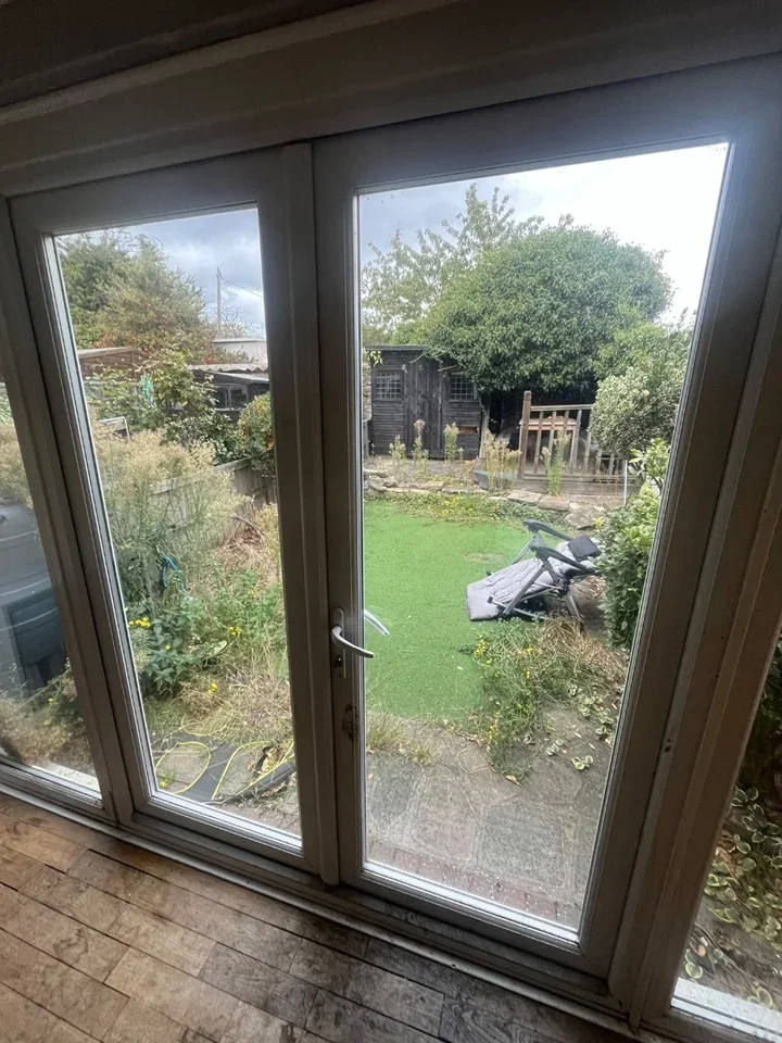 Room Whybridge Close in Greater London