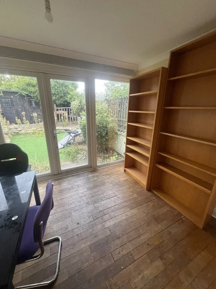 Room Whybridge Close in Greater London