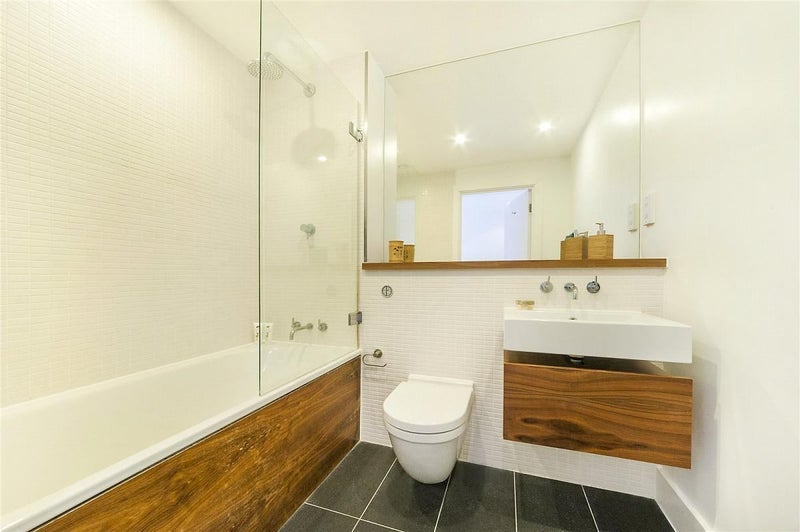 Room Heather Close in Greater London