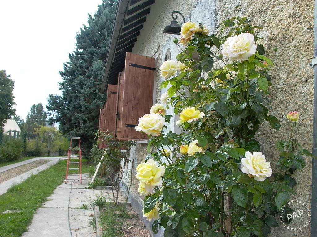 Chambre Rue des Moulines à Neuville-sur-Oise