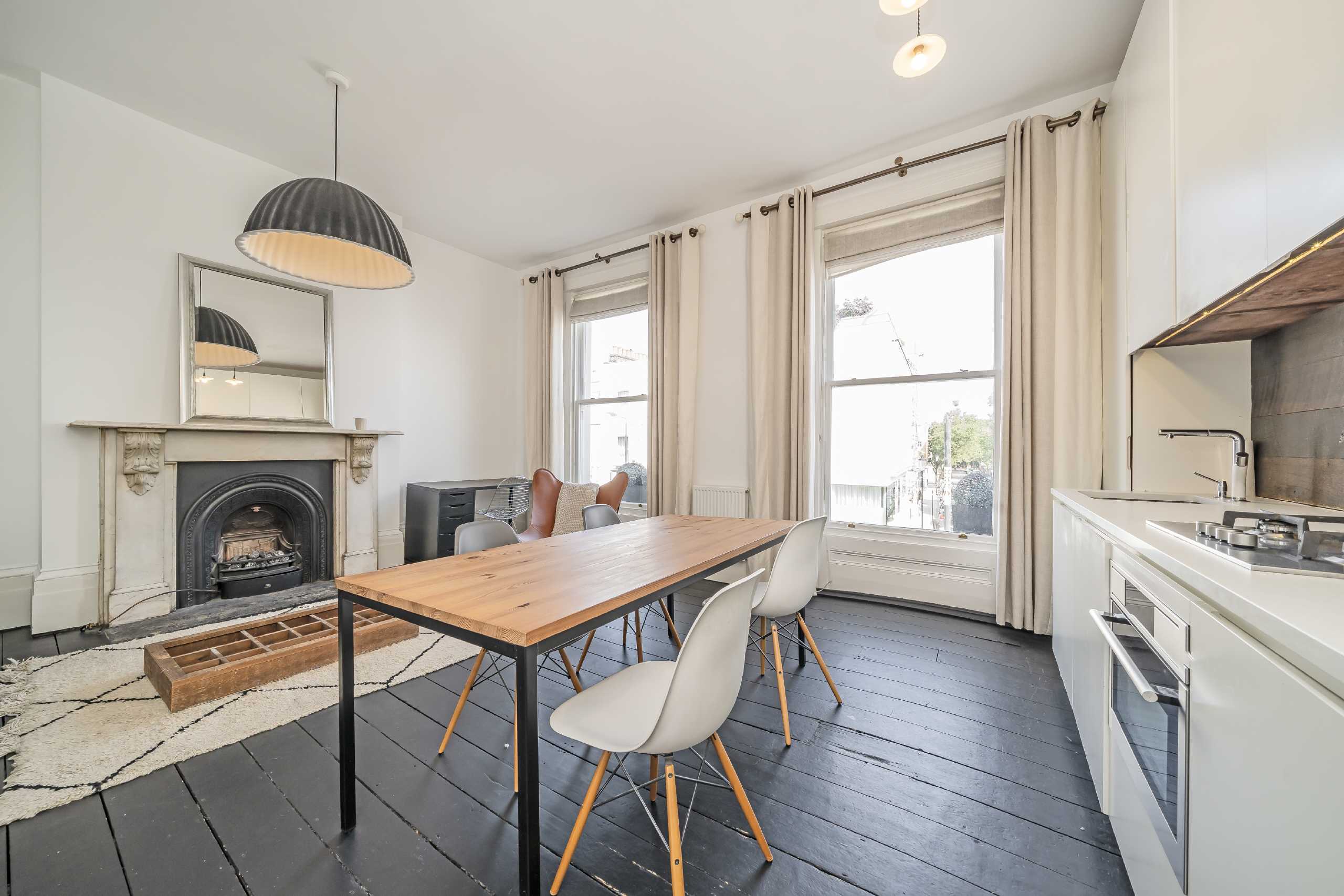 Flat Westbourne Park Road in Greater London
