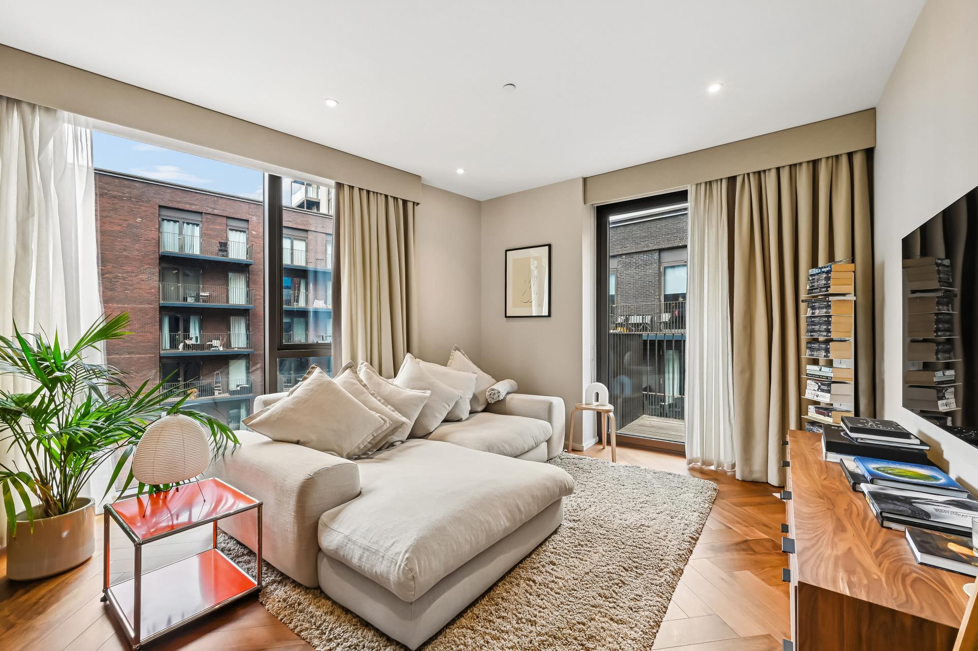 Flat New Union Square in Greater London
