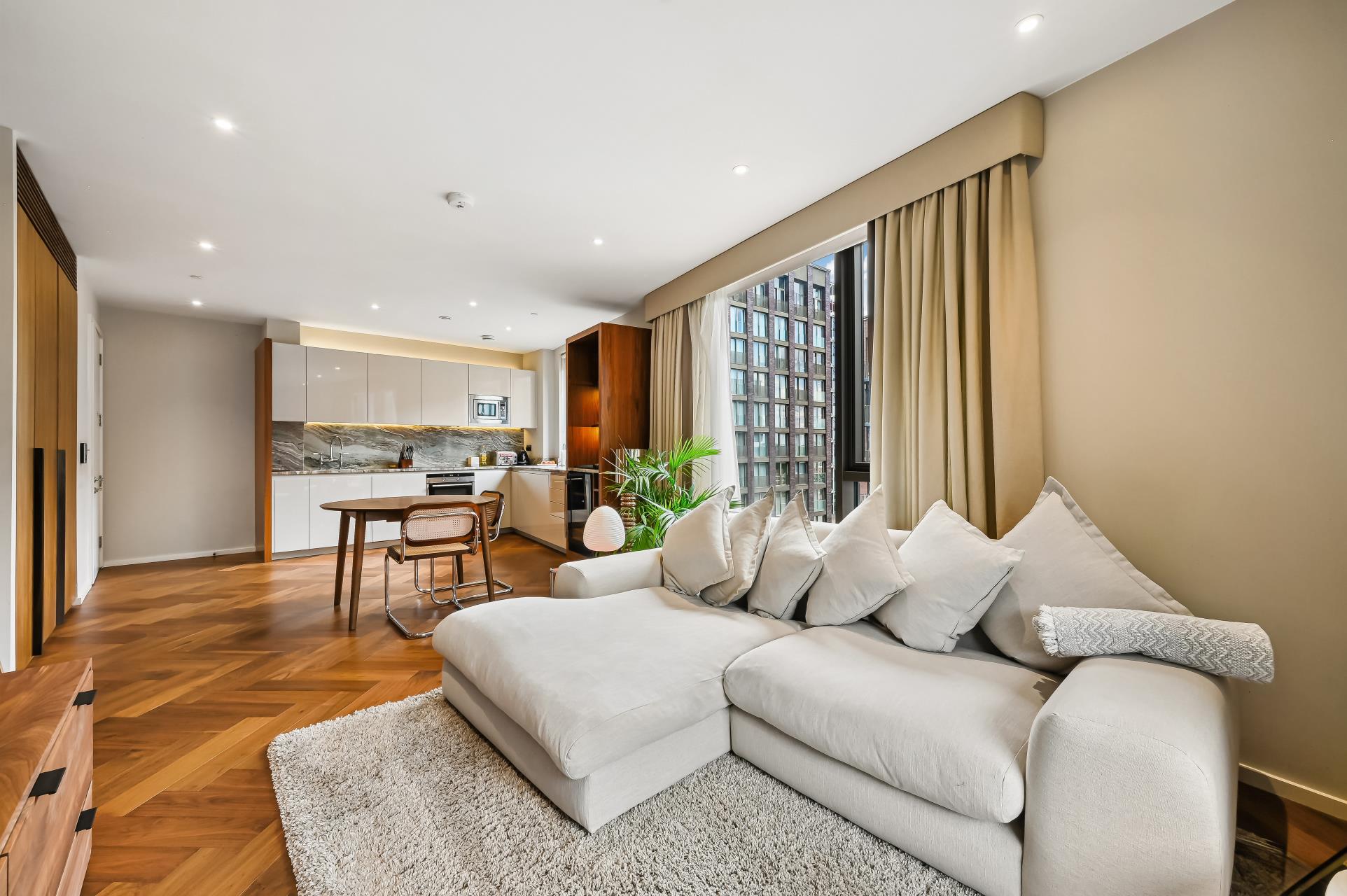 Flat New Union Square in Greater London