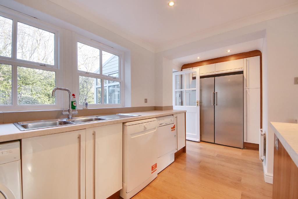 House Russet Drive in Hertsmere