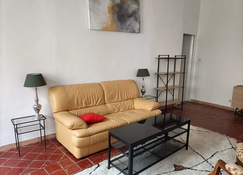 Appartement Rue du 15 Août 1944 à Pont-Saint-Esprit