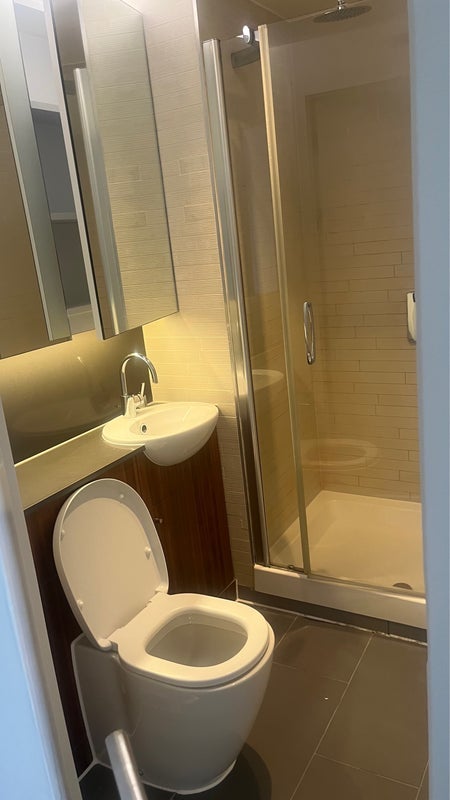 Room Glade Walk in Greater London