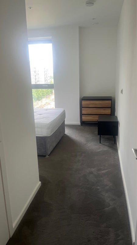 Room Glade Walk in Greater London