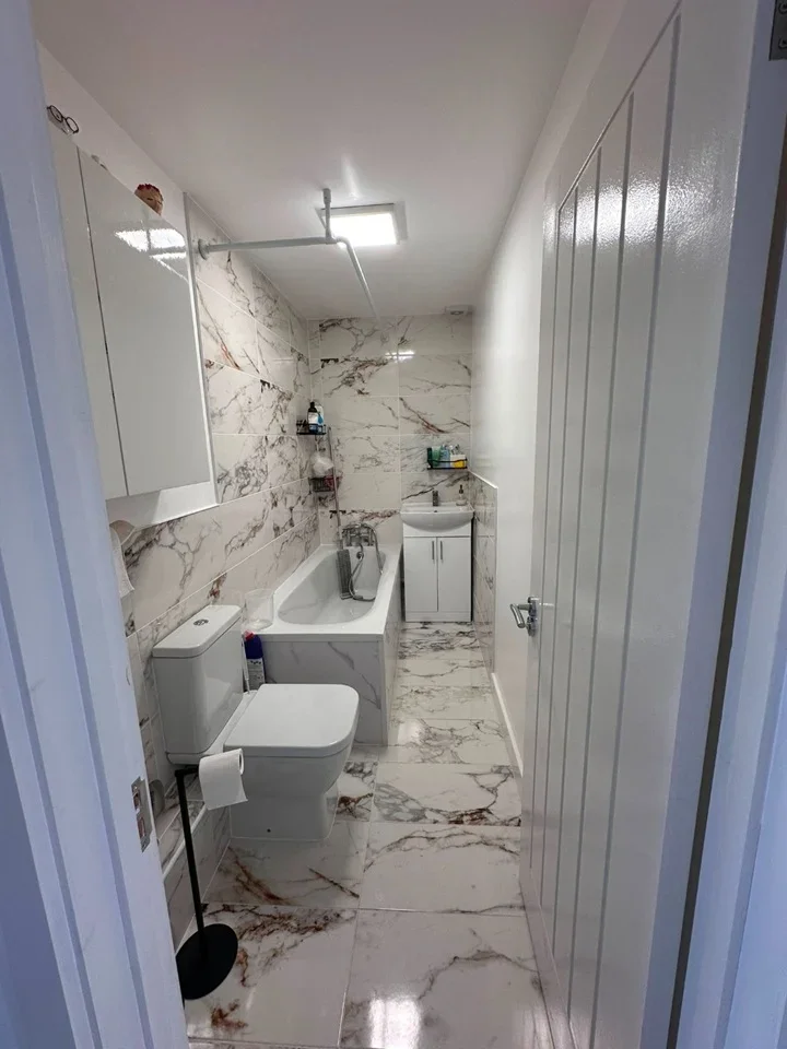 Room Frederick Road in Greater London