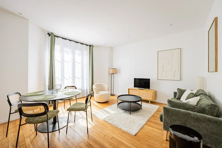 Appartement Rue Le Marois à Paris