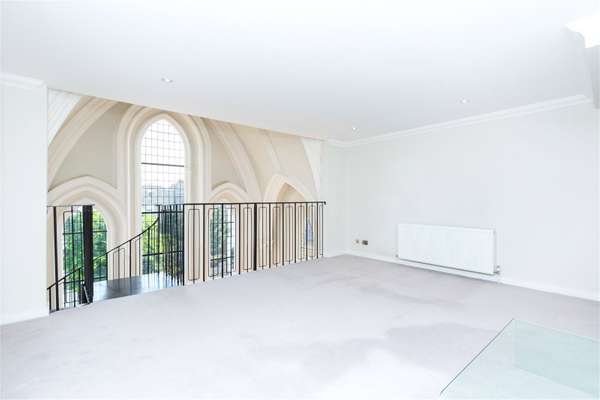 Flat Devonia Road in Greater London