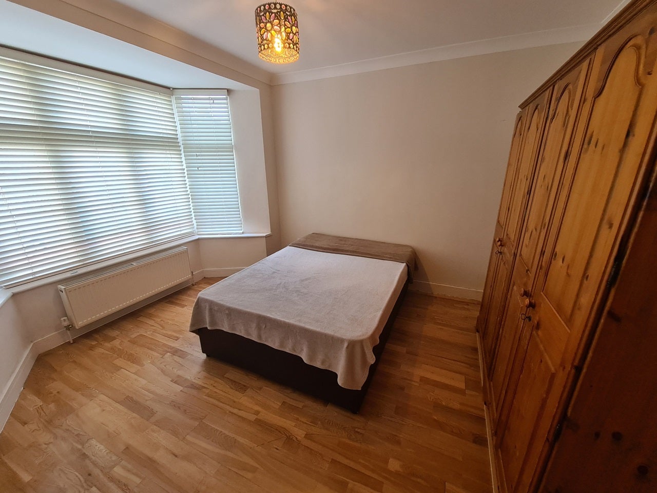 House Cumbrian Gardens in Greater London