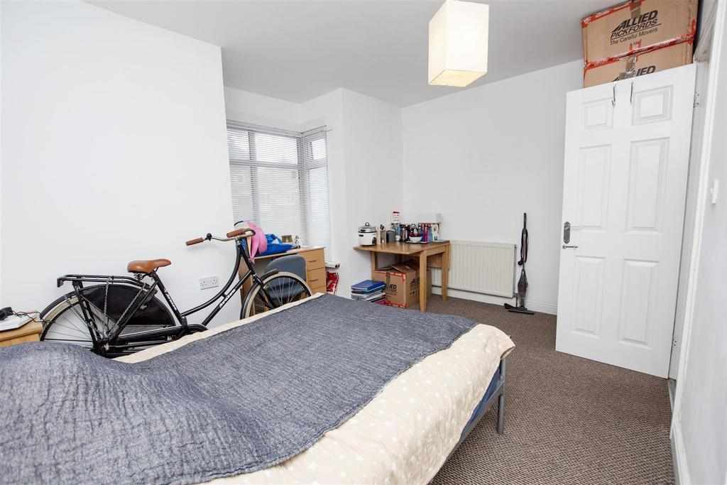 Flat Tiverton Road in Birmingham