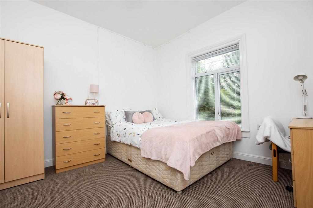 Flat Tiverton Road in Birmingham