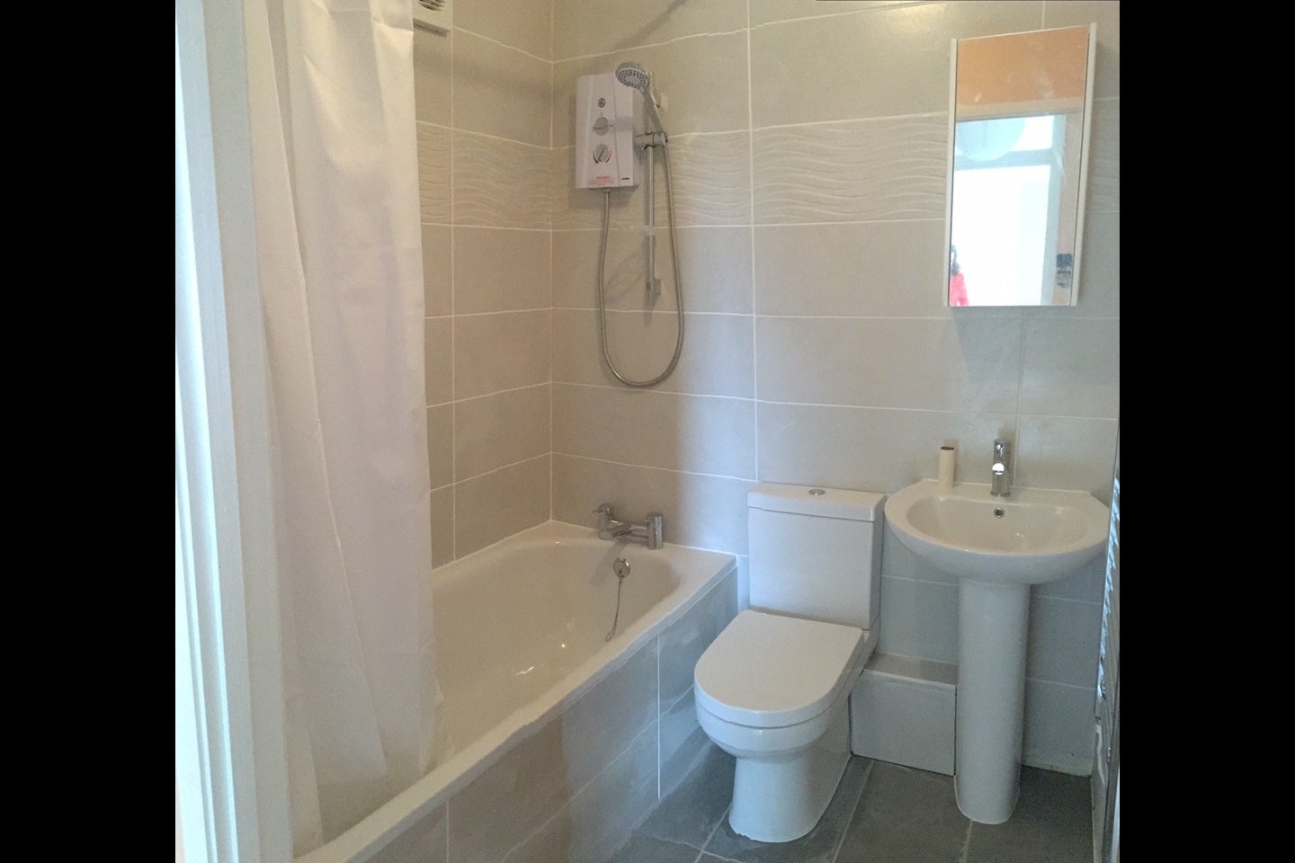 Flat Copperfields Court in Greater London