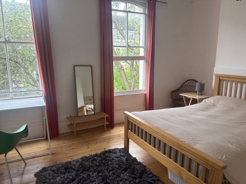Room Eleanor Road in Greater London