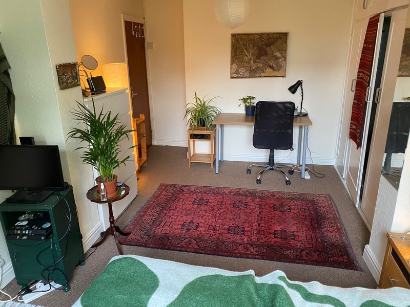 Room Winston Mount in Leeds