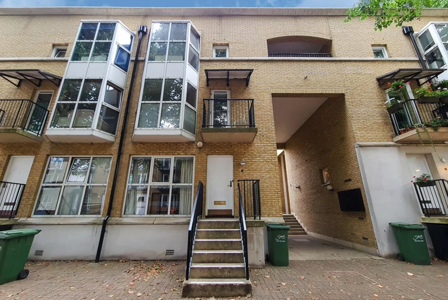 Room Greenland Passage in Greater London