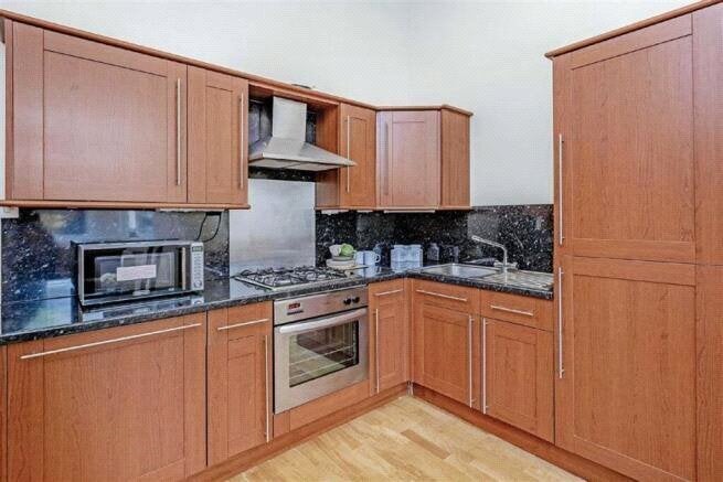 Flat Ashburn Gardens in Greater London