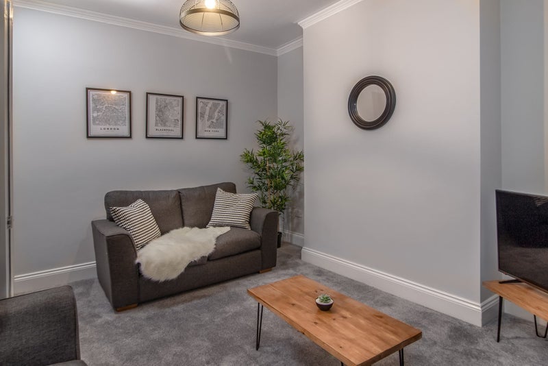 Room Poplar Avenue in Blackpool