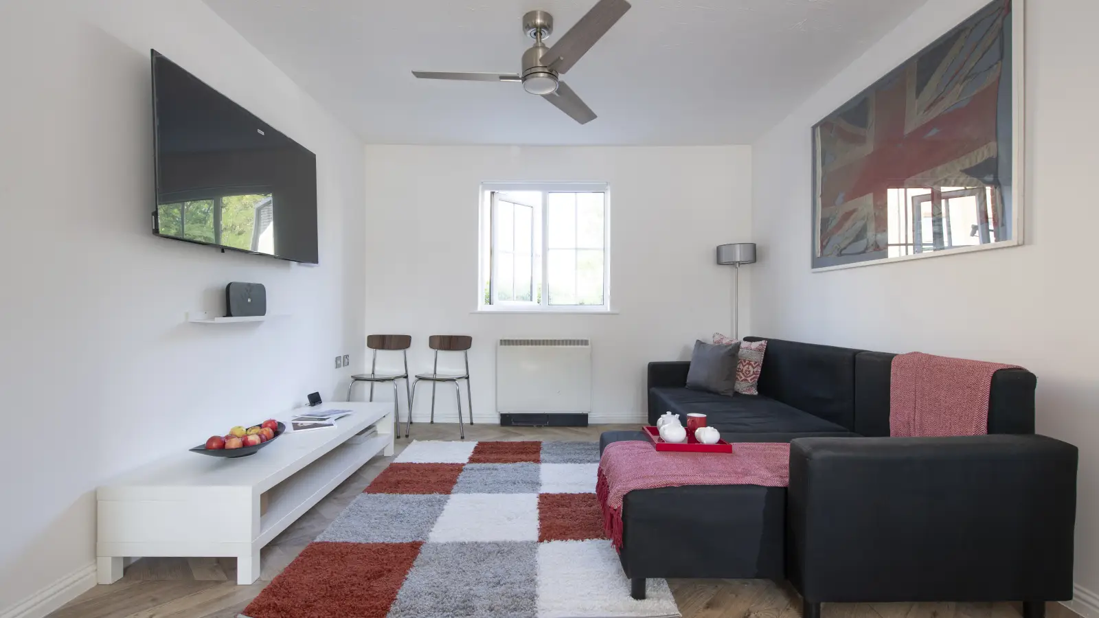 Flat Pelly Road in Greater London