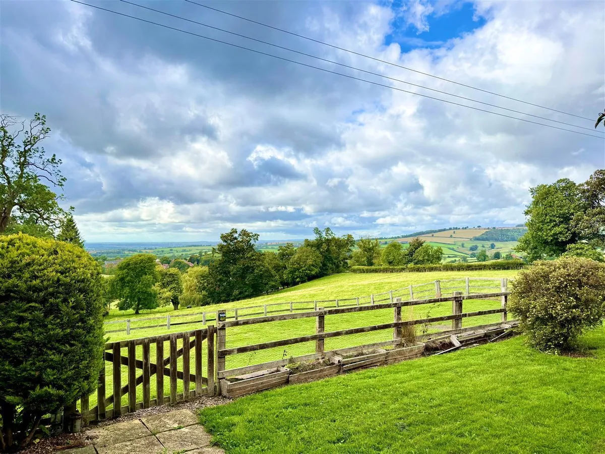 House Painsthorpe Lane in Kirby Underdale