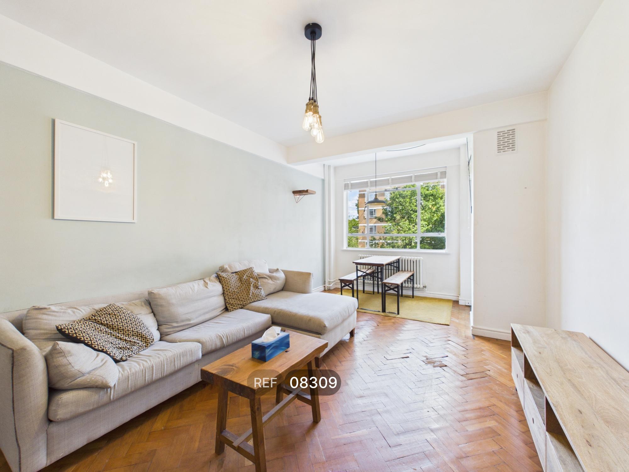 Flat Brixton Hill in Greater London