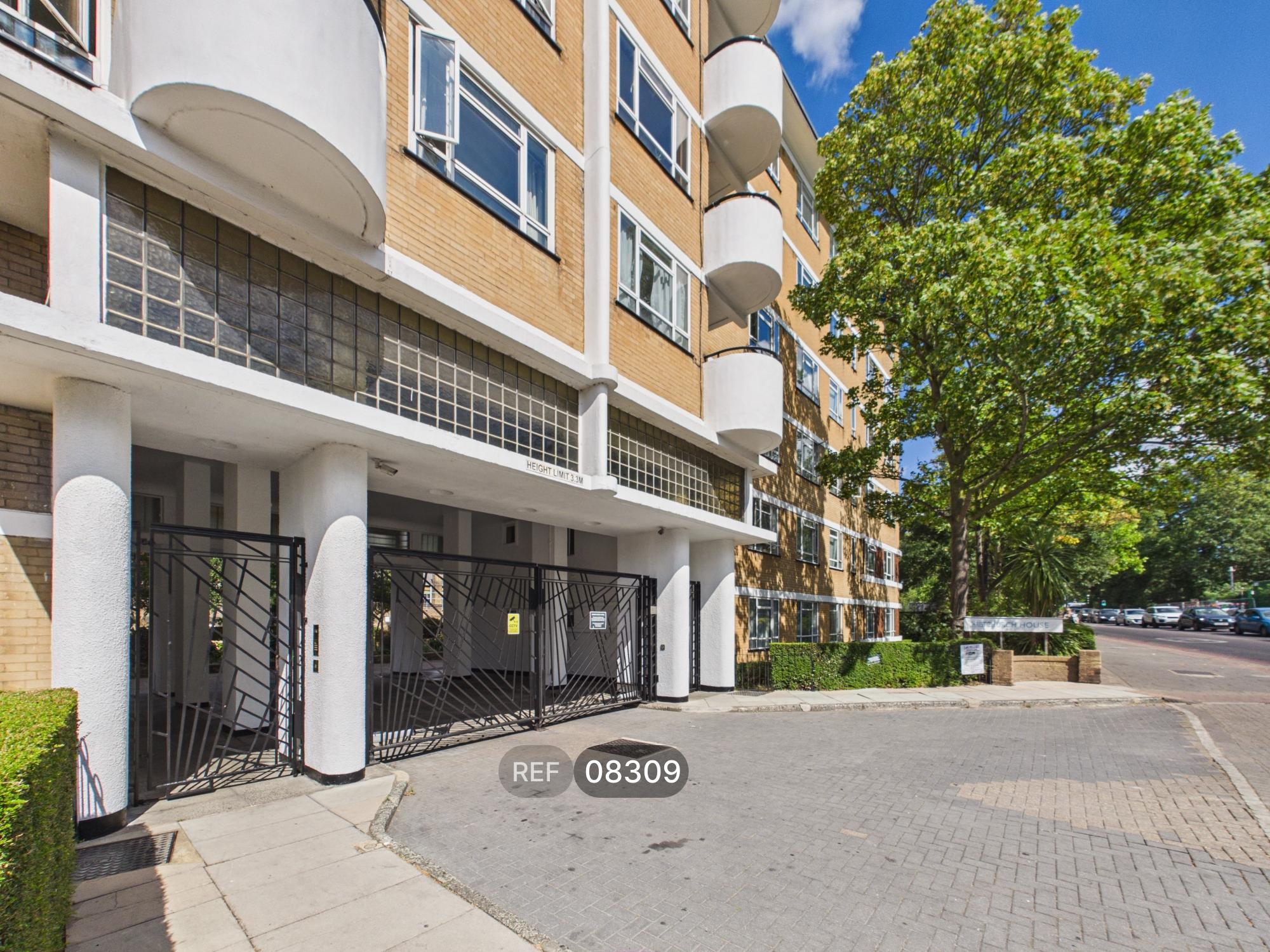 Flat Brixton Hill in Greater London