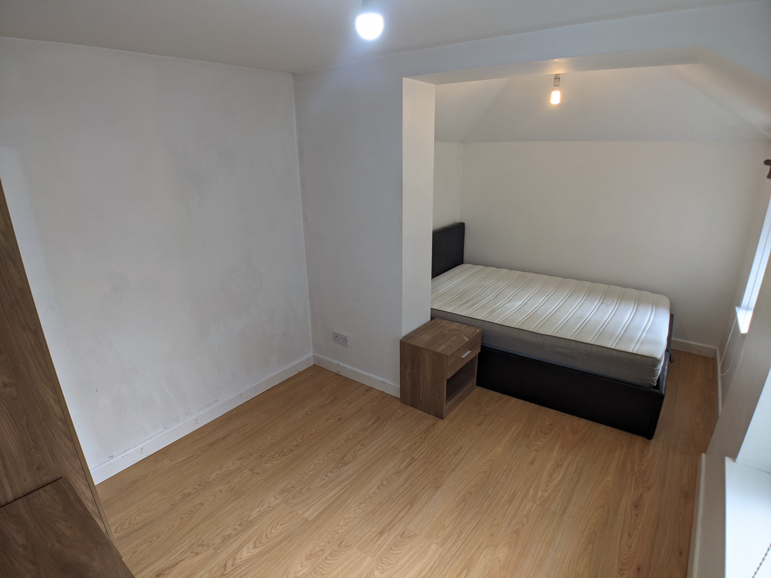 Flat Parsonage Road in Manchester